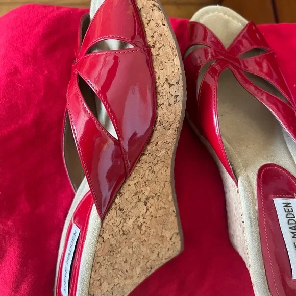 Steve Madden Red cheetah wedges - Picture 3 of 6
